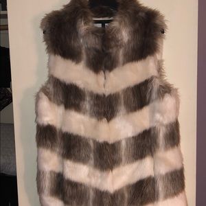 Fur vest